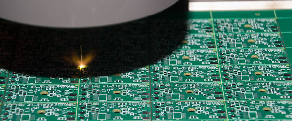 PCB分板方式有哪些？什么是激光PCB分板？(圖2)